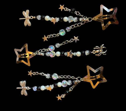 Star clips with charms 🕷️⭐️💿